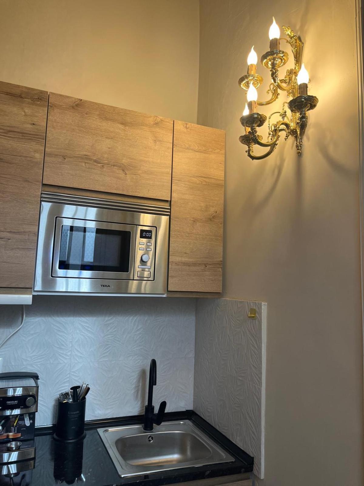Apartamentos Loles De Cisneros Catedral Málaga Esterno foto