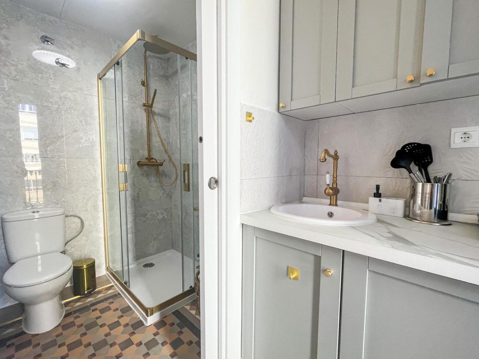 Apartamentos Loles De Cisneros Catedral Málaga Esterno foto